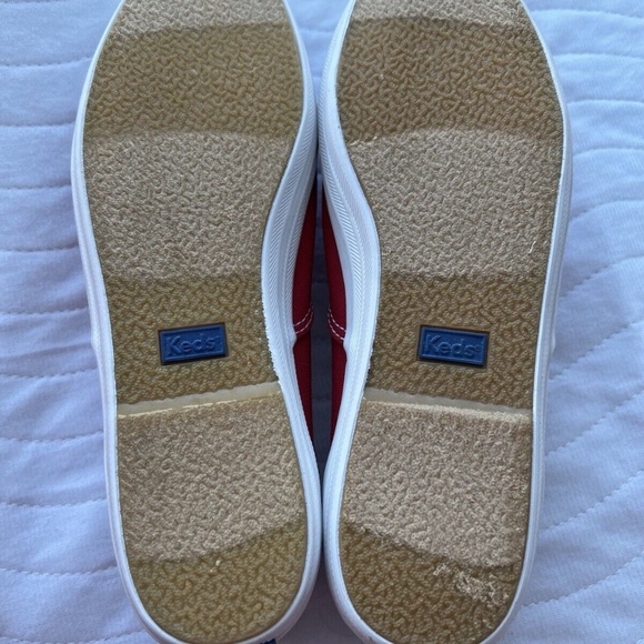 BRAND NEW - RARE Official Taylor Swift RED Keds Size 7 - Picture 3 of 5